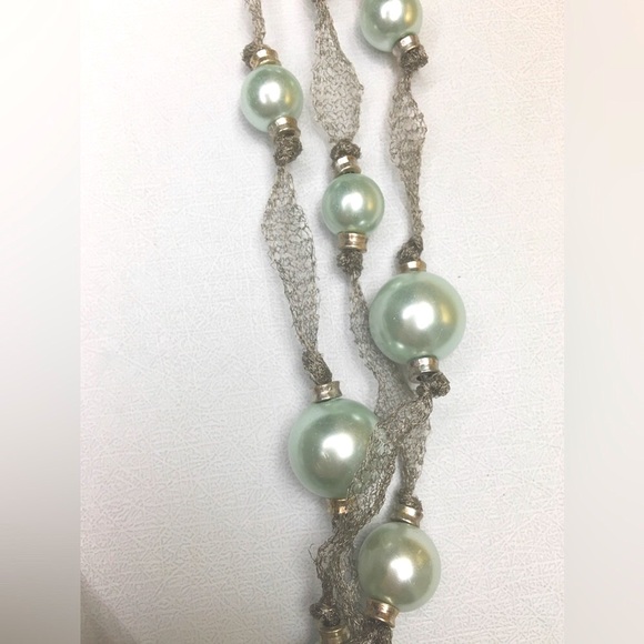 Light blue pearl 3 strand mesh knot handmade necklace 💐 - Picture 9 of 10